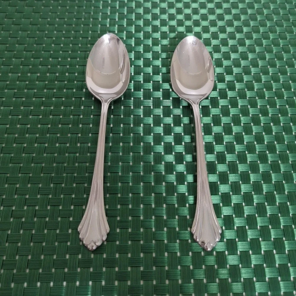 Oneida BANCROFT Teaspoons Flare Tip Glossy Lot Set of 2 Vintage Made in the USA